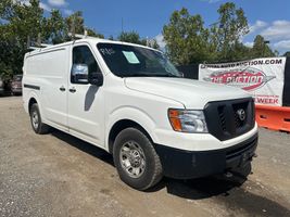 2015 NISSAN NV