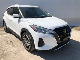 2021 NISSAN Kicks