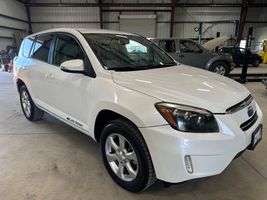 2013 Toyota RAV4 EV