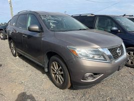 2014 NISSAN Pathfinder