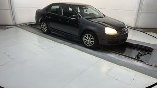 2010 VOLKSWAGEN JETTA