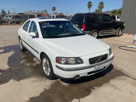 2004 Volvo S60