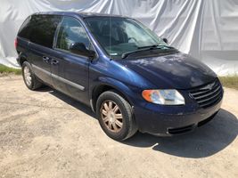 2006 Chrysler Town & Country