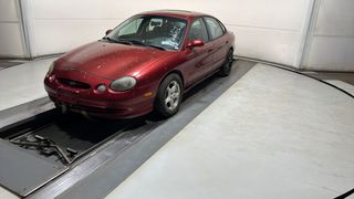 1999 Ford Taurus