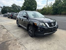 2017 NISSAN Pathfinder