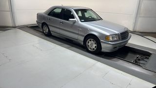 2000 Mercedes-Benz C-Class