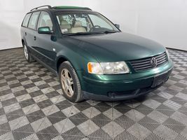 2001 VOLKSWAGEN Passat