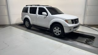 2005 NISSAN Pathfinder