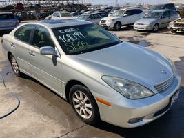 2004 Lexus ES 330