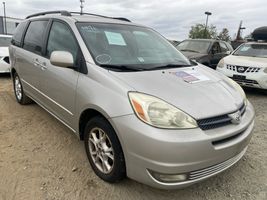 2004 Toyota Sienna