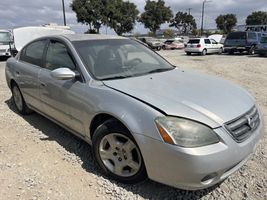 2002 NISSAN Altima