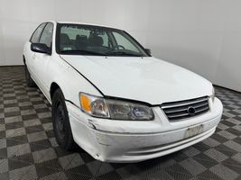 2000 Toyota Camry