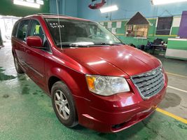 2010 Chrysler Town and Country