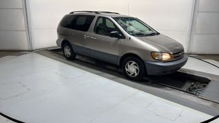 2000 Toyota Sienna