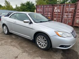 2011 Chrysler 200