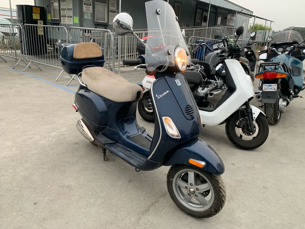 Auction EEI135871 2007 VESPA LX