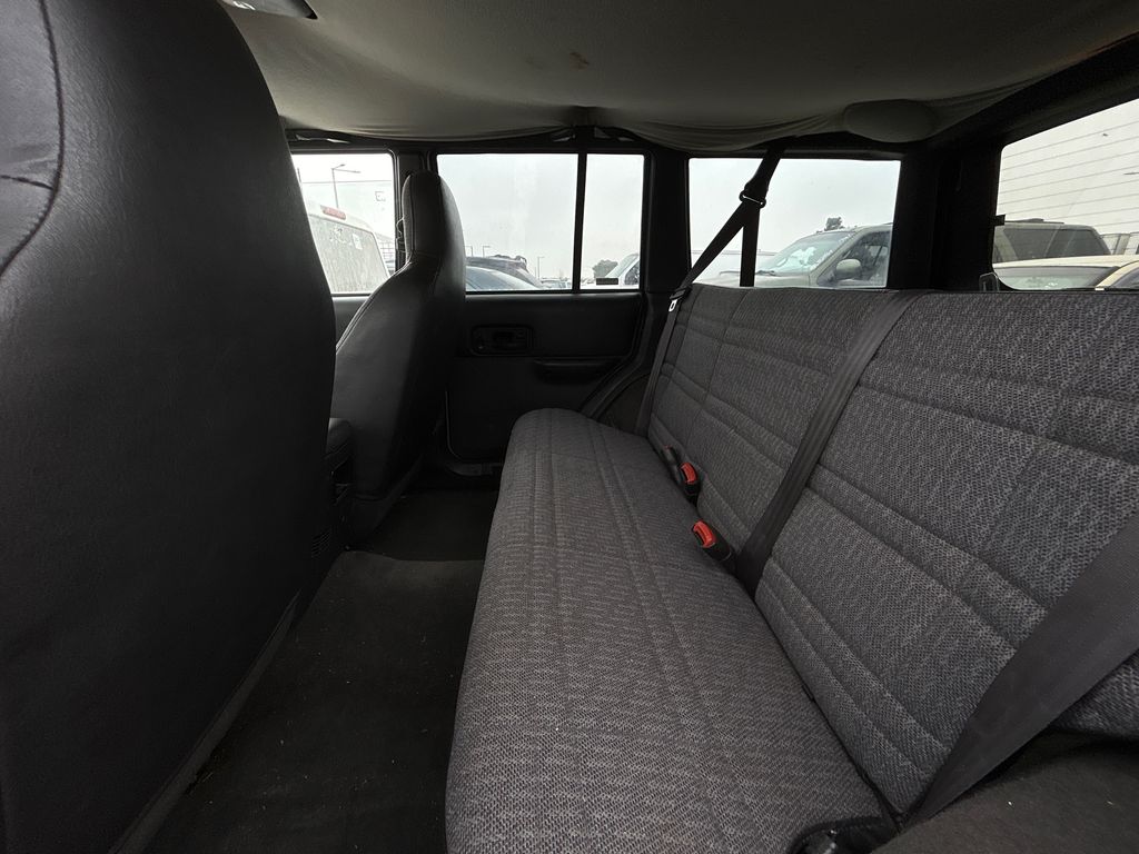 2000 JEEP Cherokee 8