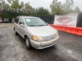 2002 Toyota Sienna