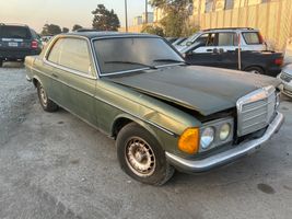 1984 Mercedes-Benz 230CE