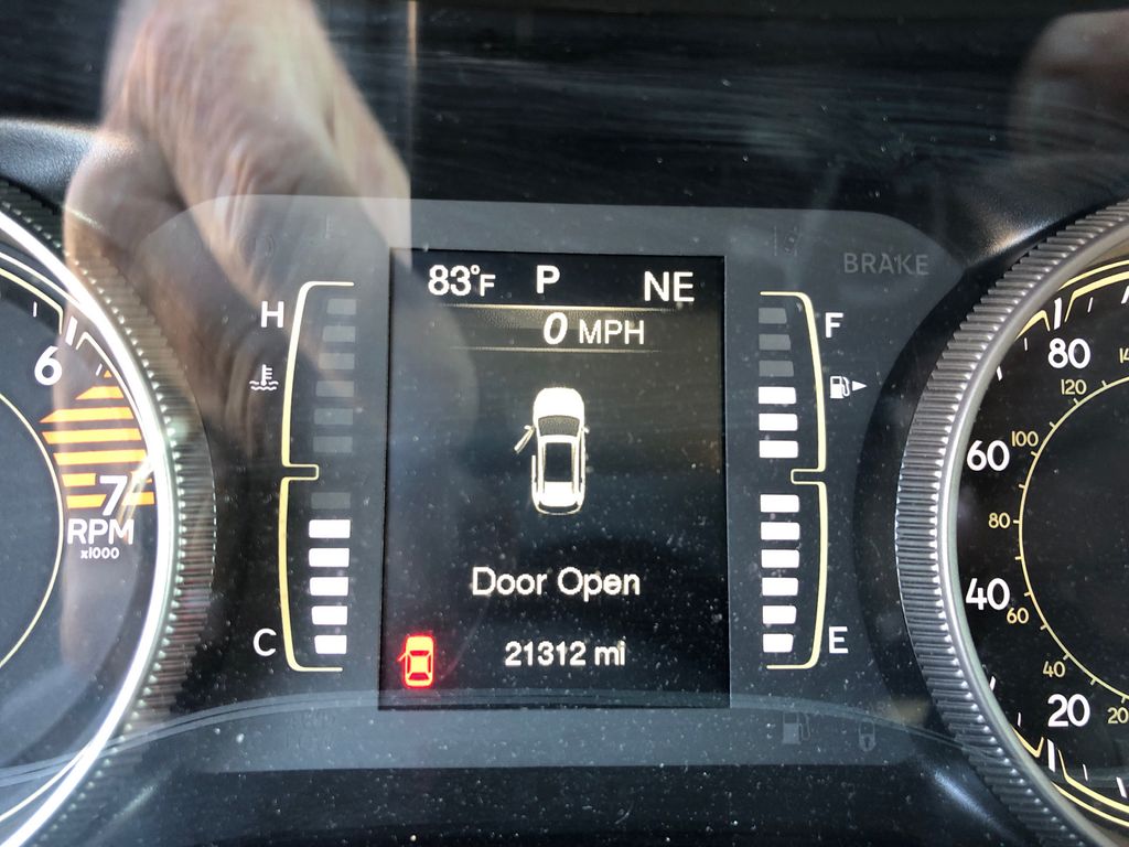 2018 JEEP Cherokee 4