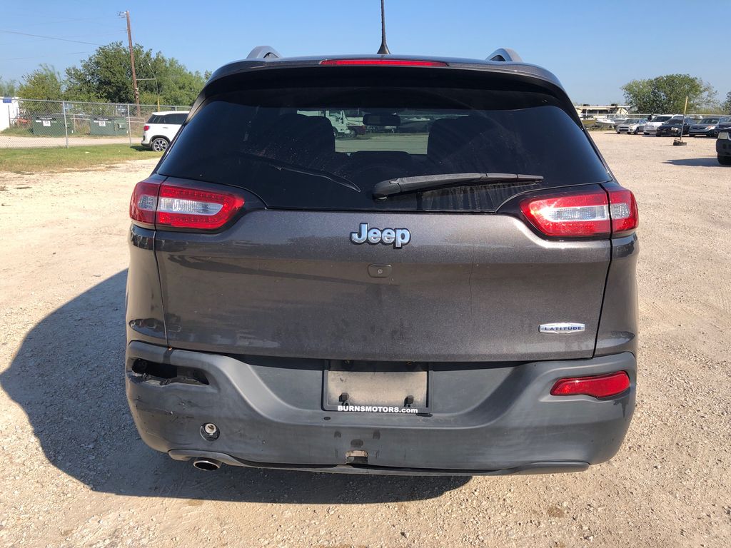2018 JEEP Cherokee 6
