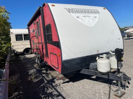 2015 WINNEBAGO 