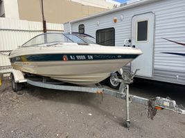 2000 bayliner Capris