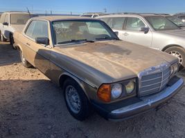 1982 Mercedes-Benz 300-Class