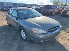 2001 Ford Taurus