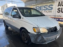 2002 Toyota Sienna