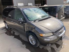 1999 Chrysler Town and Country