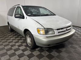 1998 Toyota Sienna