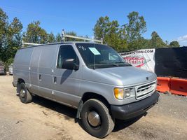 2000 Ford E-250