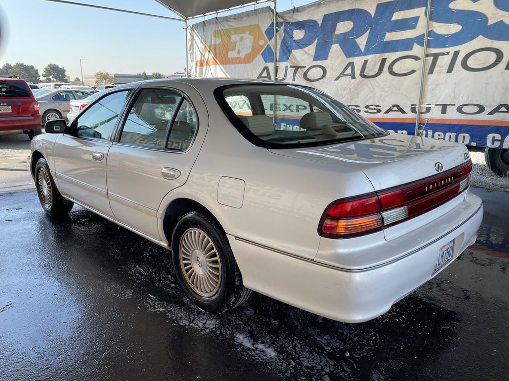 1997 Infiniti I30 2