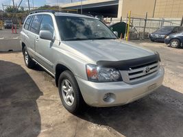 2006 Toyota HIGHLANDER