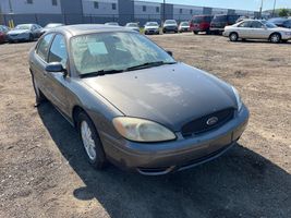 2004 Ford Taurus