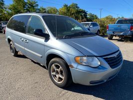 2005 Chrysler Town and Country