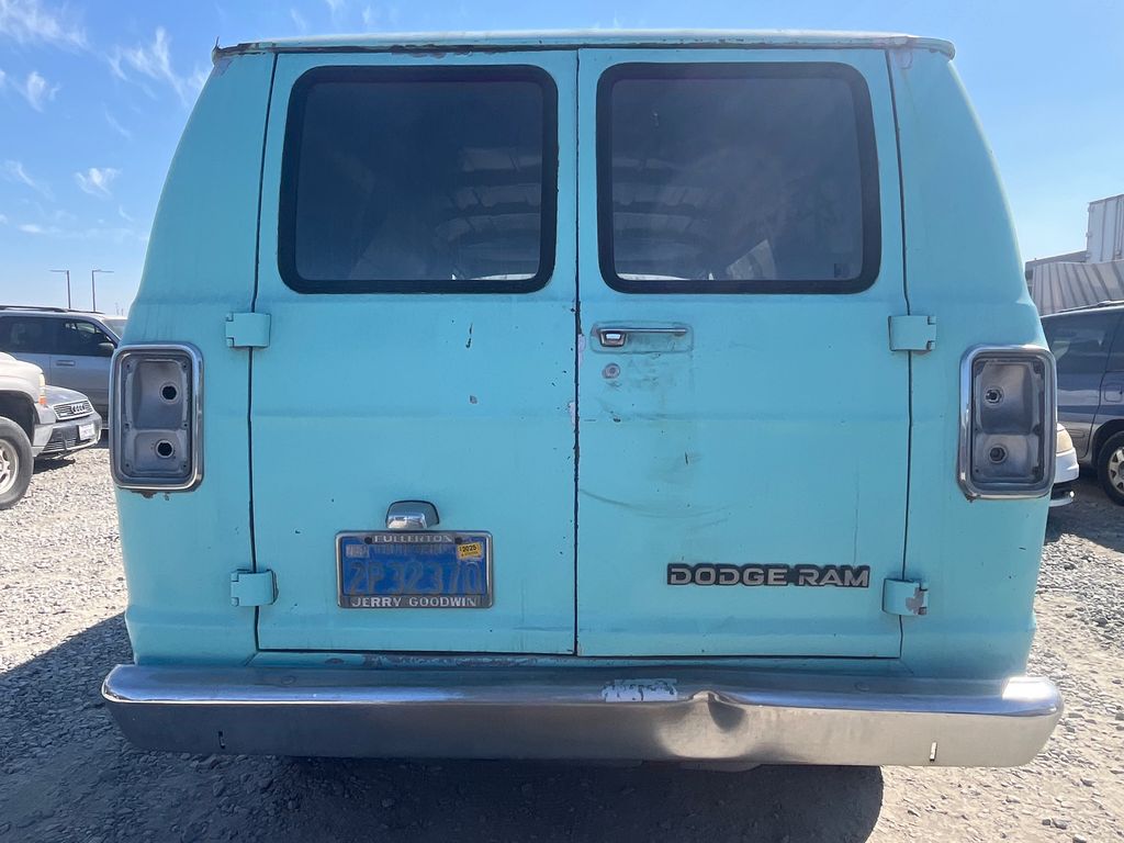 1985 Dodge Ram Van 6