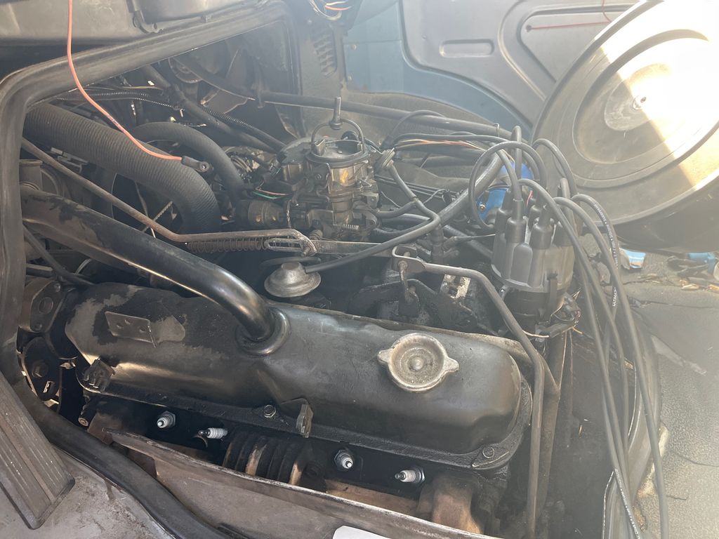 1985 Dodge Ram Van 9