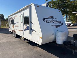 2011 FOREST RIVER Travel Trailer