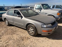 1999 NISSAN MAXIMA