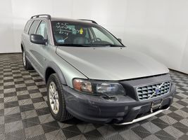 2004 Volvo XC70