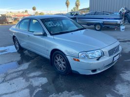 2004 Volvo S80