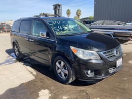 2010 VOLKSWAGEN Routan