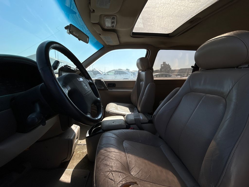 1995 NISSAN Quest 7