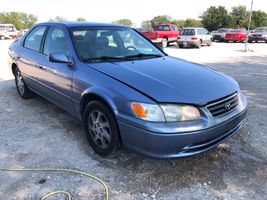 2000 Toyota Camry