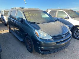 2004 Toyota Sienna