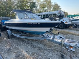 1997 bayliner Capri 18'