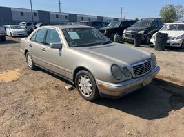 1998 Mercedes-Benz E-Class