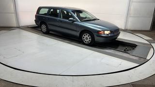 2002 Volvo V70